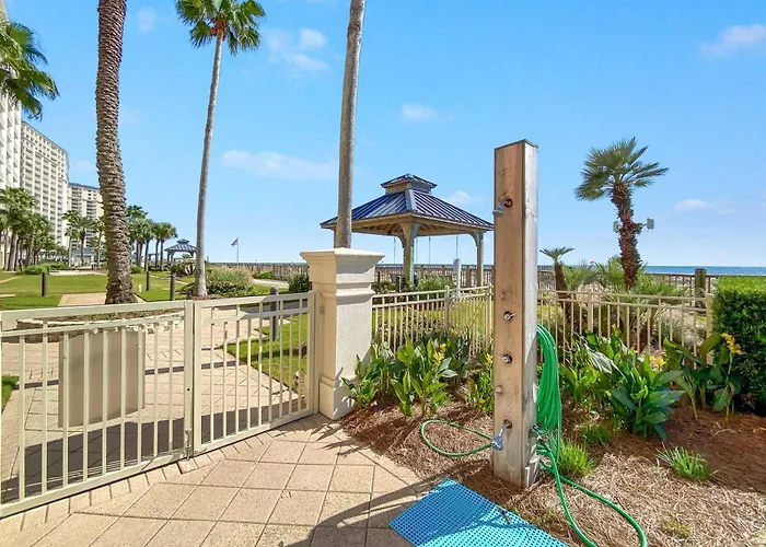 Club C-102 Holiday home *